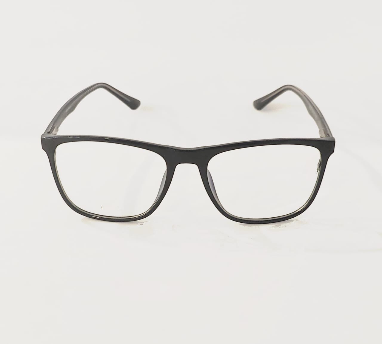 Eyeglass